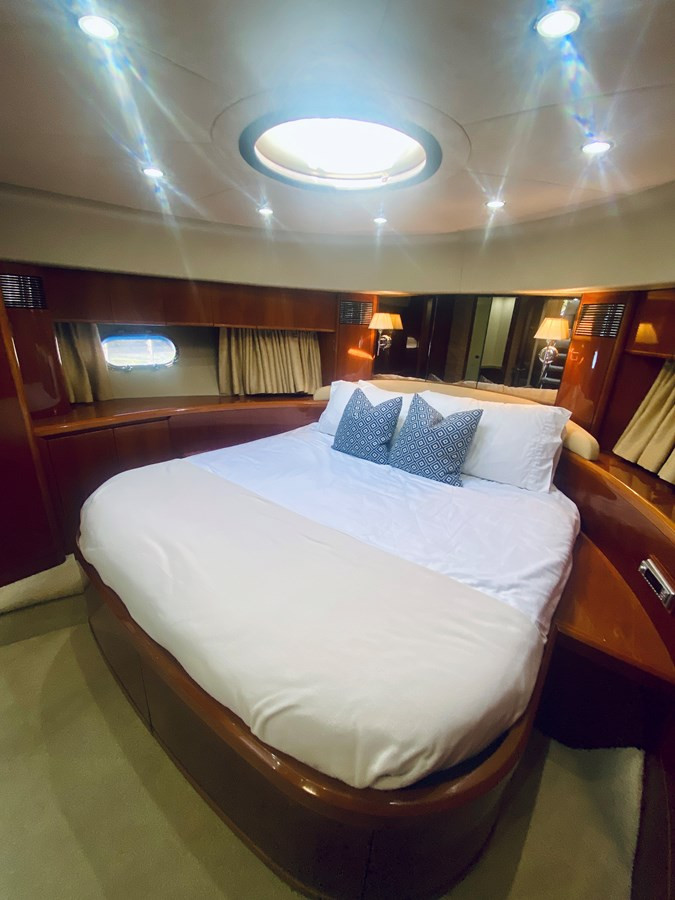 https://arconyachts.ams3.digitaloceanspaces.com/100158/conversions/large_4150096-optimize.jpg