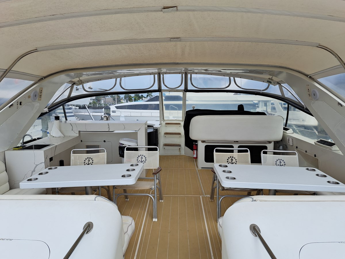 https://arconyachts.ams3.digitaloceanspaces.com/100190/conversions/large_3906160-optimize.jpg