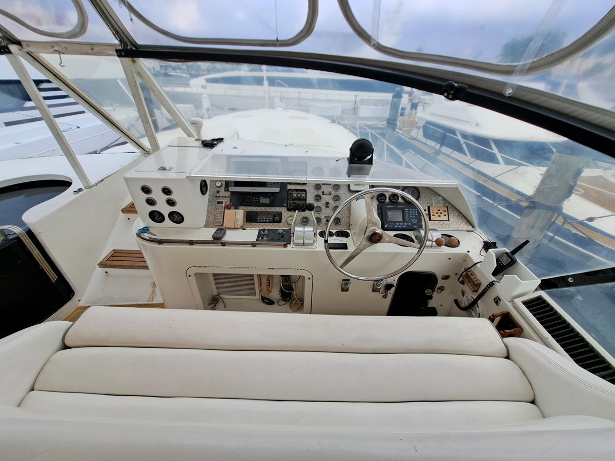 https://arconyachts.ams3.digitaloceanspaces.com/100197/conversions/large_3906163-optimize.jpg