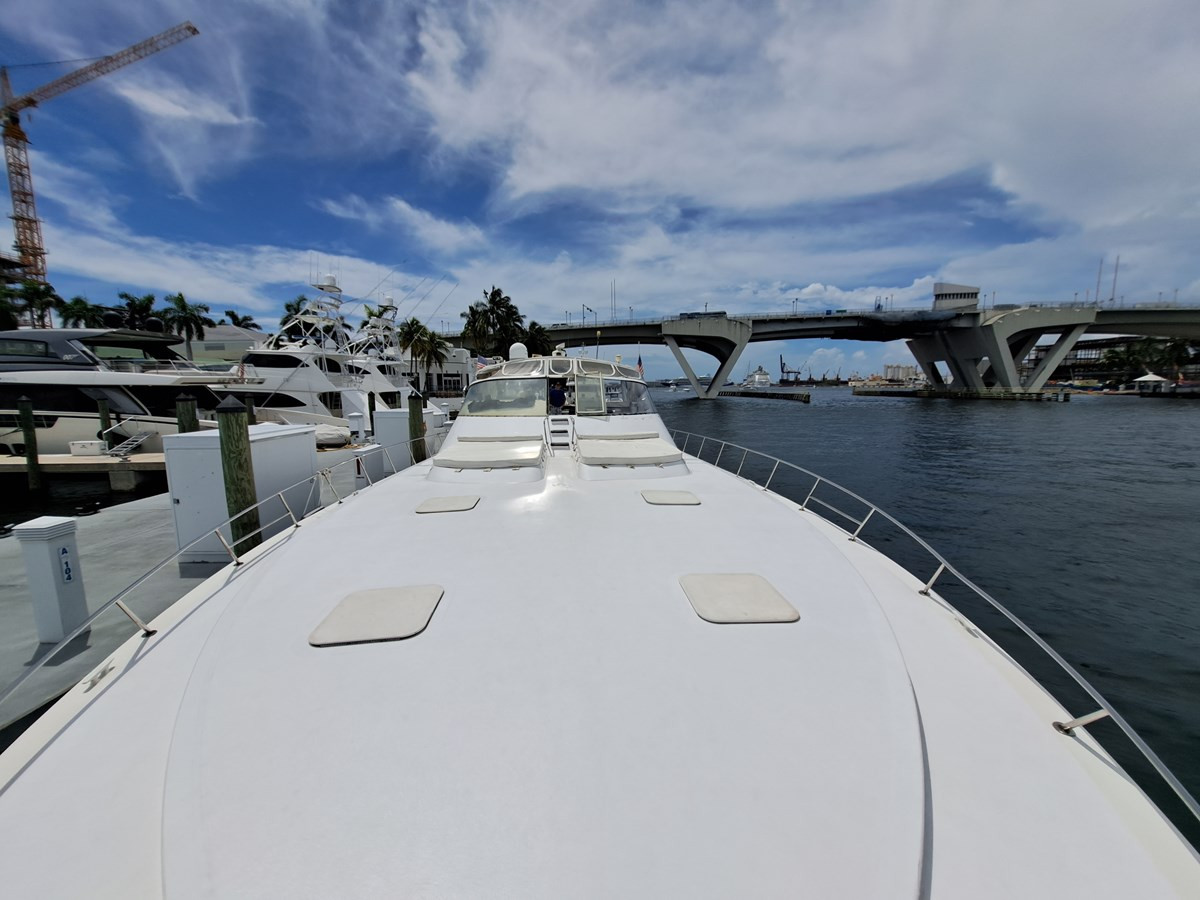https://arconyachts.ams3.digitaloceanspaces.com/100204/conversions/large_3906166-optimize.jpg