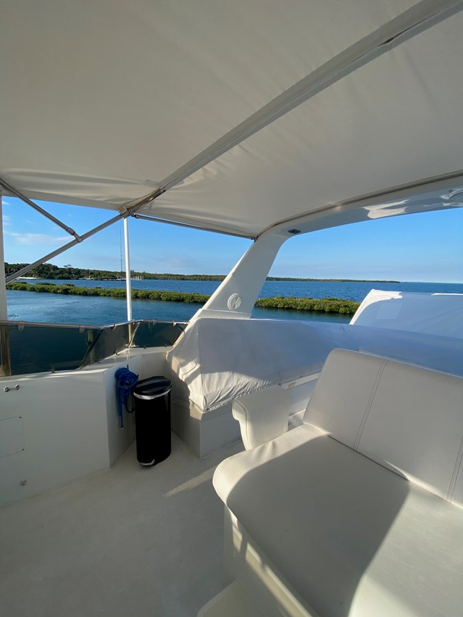 https://arconyachts.ams3.digitaloceanspaces.com/100284/conversions/large_4234646-optimize.jpg