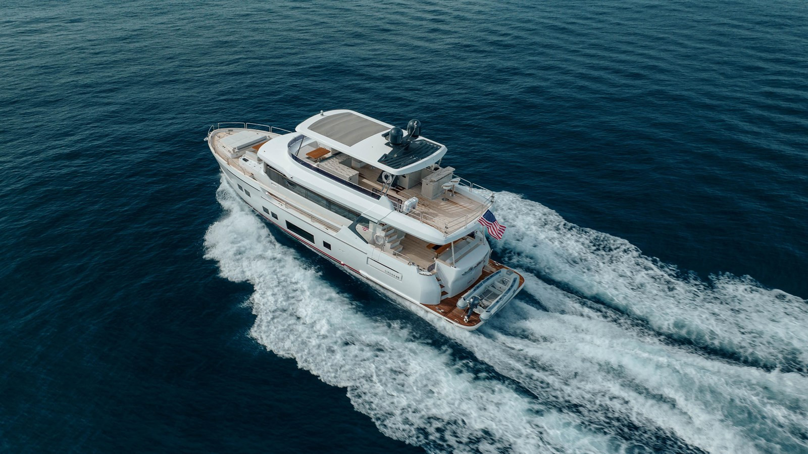 https://arconyachts.ams3.digitaloceanspaces.com/100501/conversions/large_4369513-optimize.jpg
