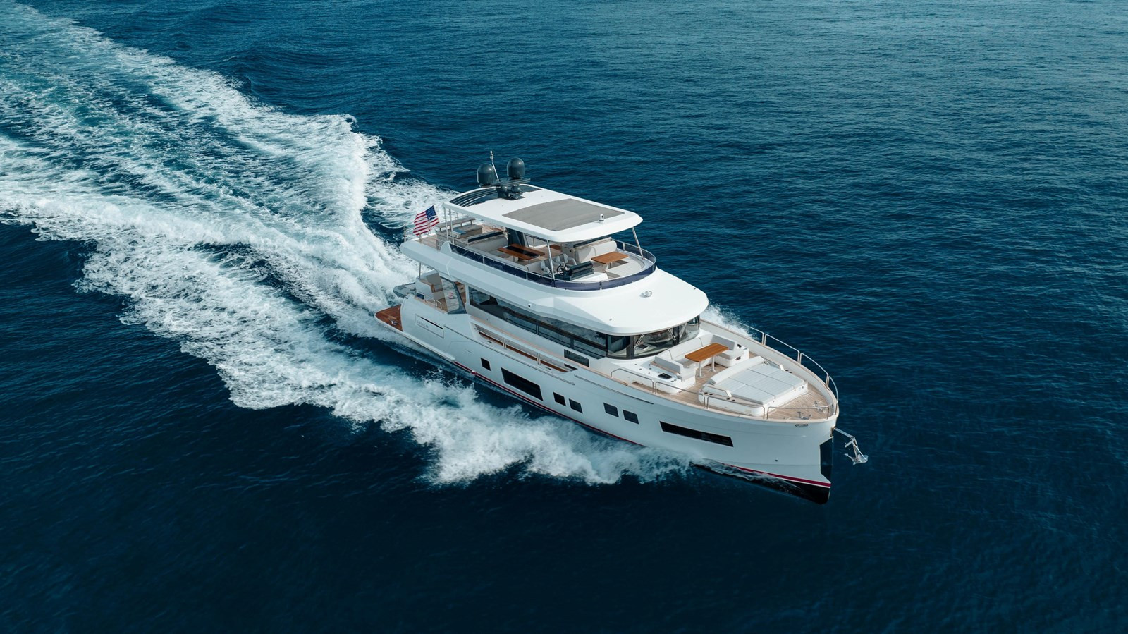 https://arconyachts.ams3.digitaloceanspaces.com/100507/conversions/large_4369515-optimize.jpg