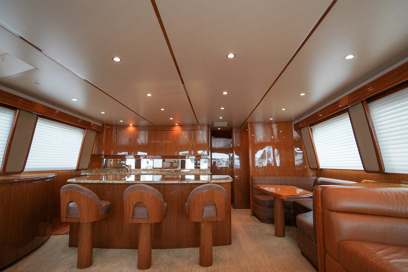 https://arconyachts.ams3.digitaloceanspaces.com/100508/conversions/large_4346398-optimize.jpg