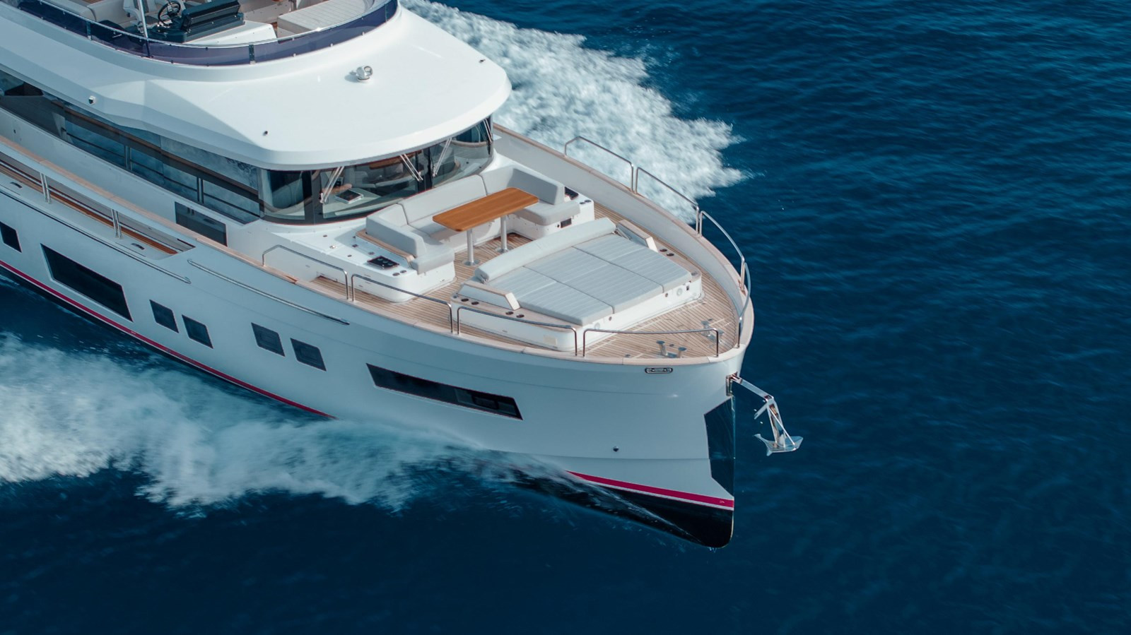 https://arconyachts.ams3.digitaloceanspaces.com/100510/conversions/large_4369516-optimize.jpg