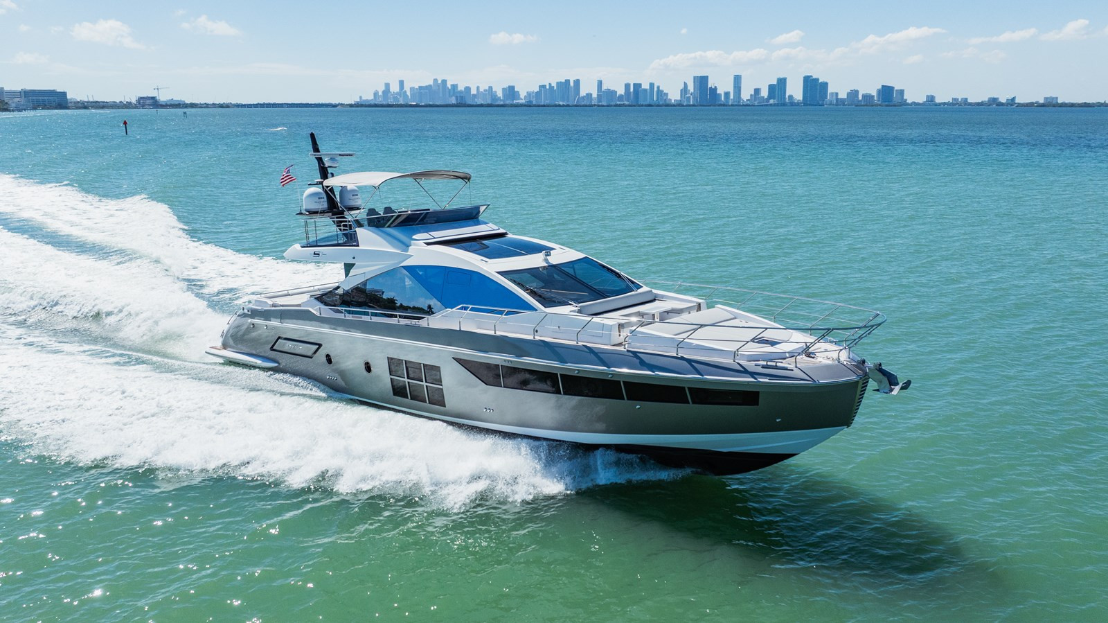 https://arconyachts.ams3.digitaloceanspaces.com/100717/conversions/large_4607911-optimize.jpg