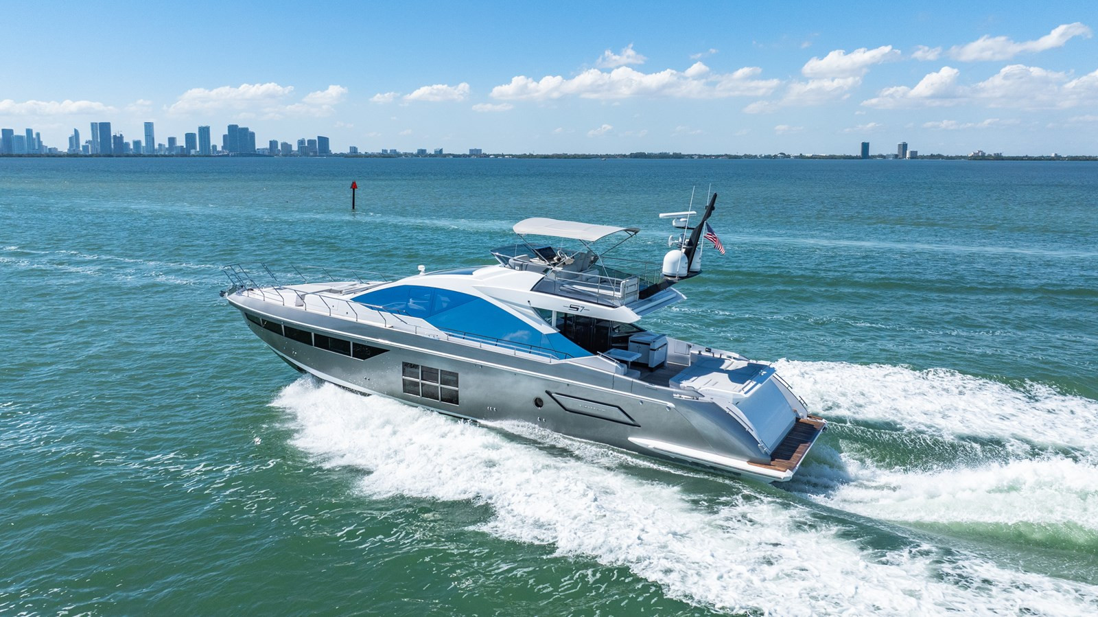 https://arconyachts.ams3.digitaloceanspaces.com/100720/conversions/large_4607912-optimize.jpg