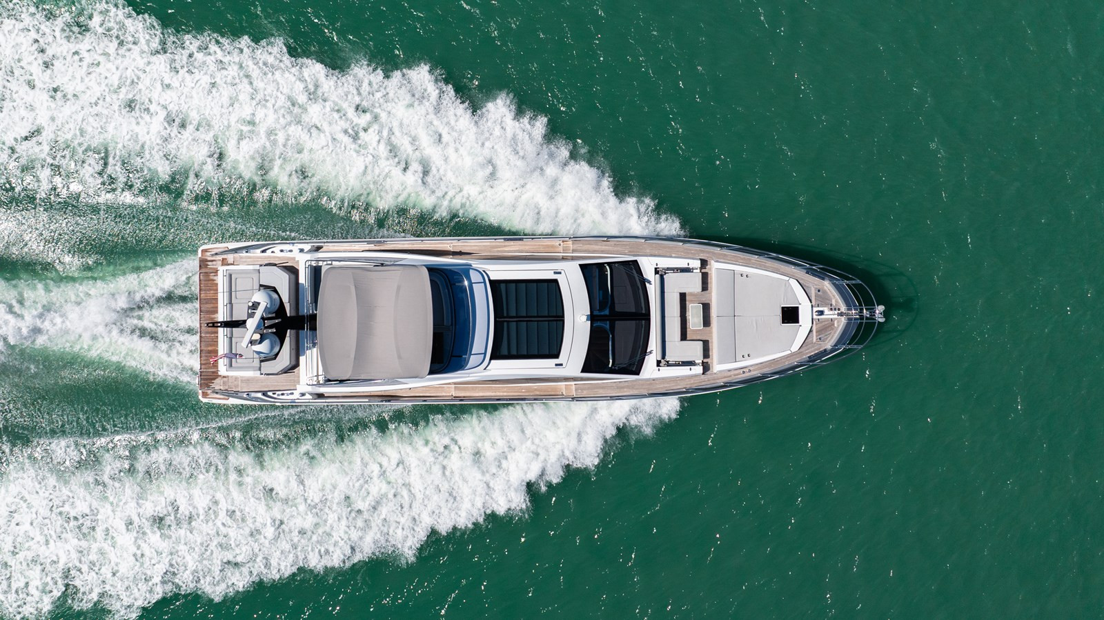 https://arconyachts.ams3.digitaloceanspaces.com/100726/conversions/large_4607914-optimize.jpg