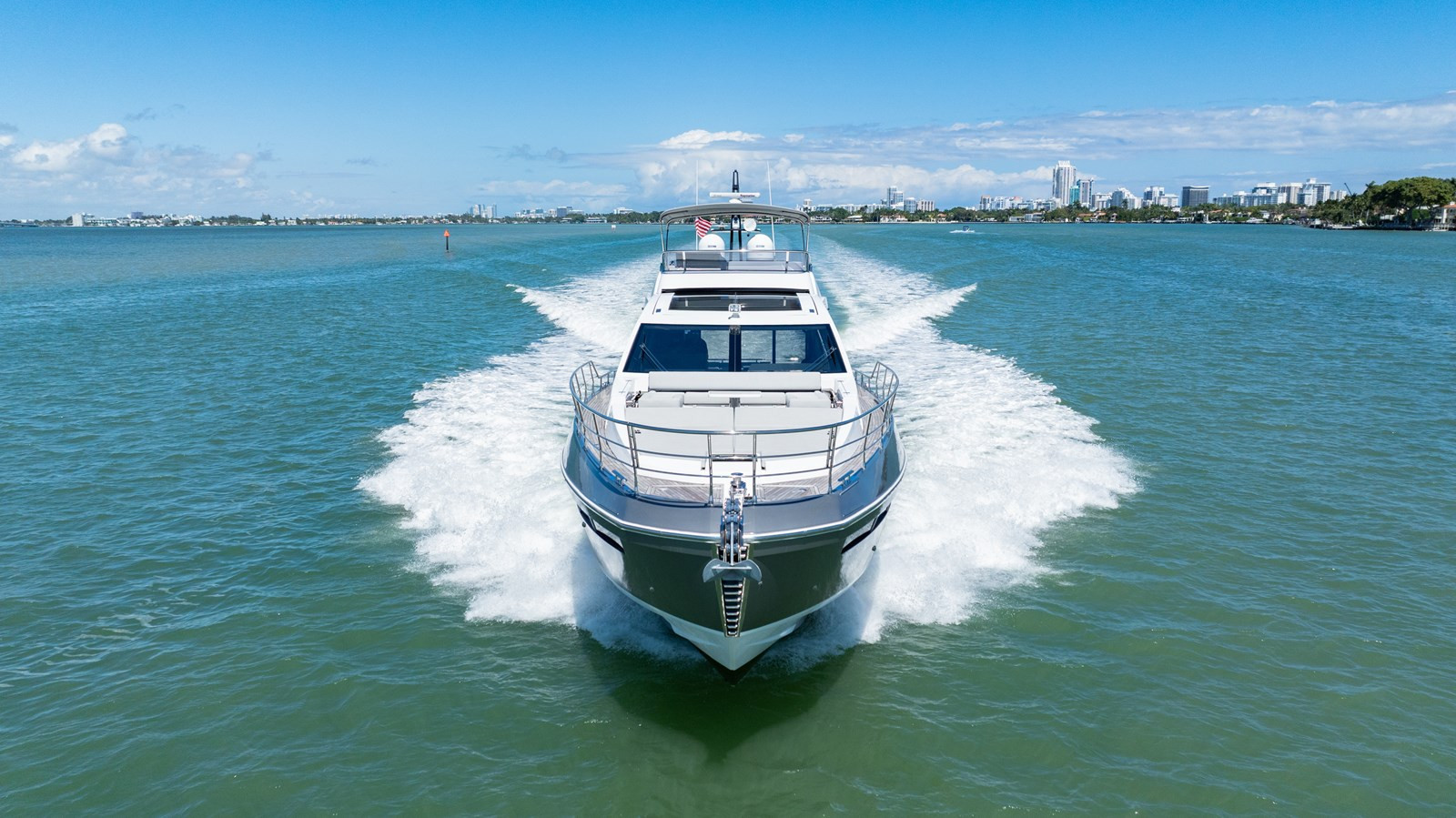 https://arconyachts.ams3.digitaloceanspaces.com/100731/conversions/large_4607916-optimize.jpg