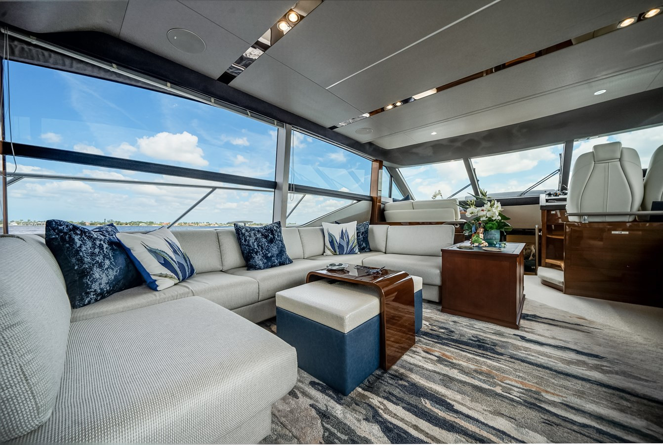 https://arconyachts.ams3.digitaloceanspaces.com/100826/conversions/large_4653387-optimize.jpg