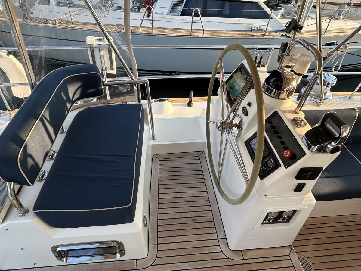https://arconyachts.ams3.digitaloceanspaces.com/101020/conversions/large_4332083-optimize.jpg