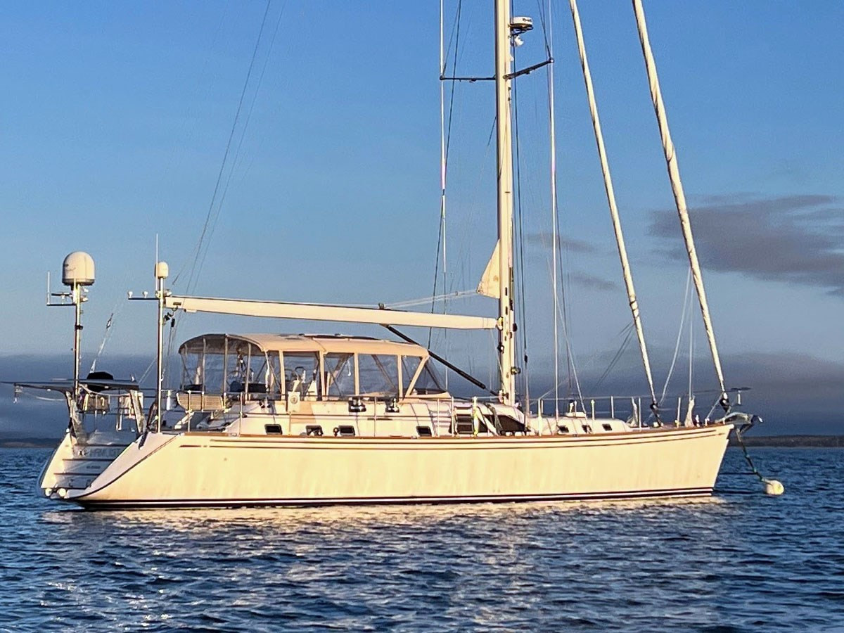 https://arconyachts.ams3.digitaloceanspaces.com/101151/conversions/large_4439620-optimize.jpg