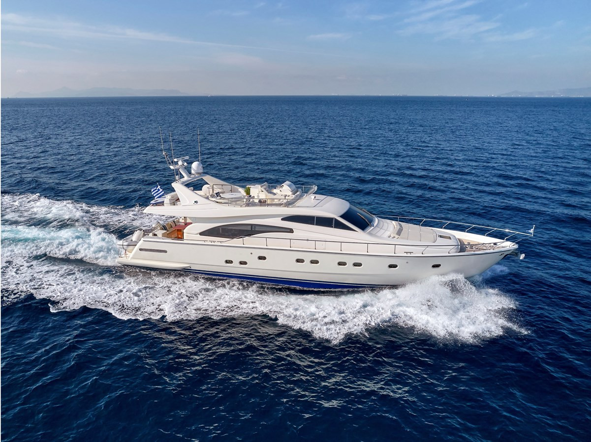 https://arconyachts.ams3.digitaloceanspaces.com/101186/conversions/large_4852186-optimize.jpg