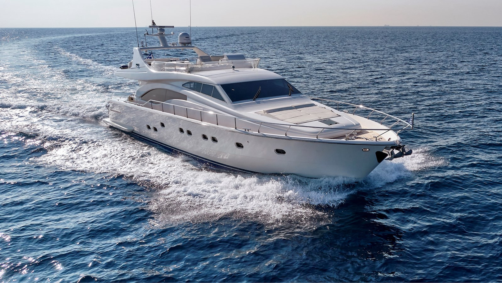 https://arconyachts.ams3.digitaloceanspaces.com/101190/conversions/large_4852187-optimize.jpg