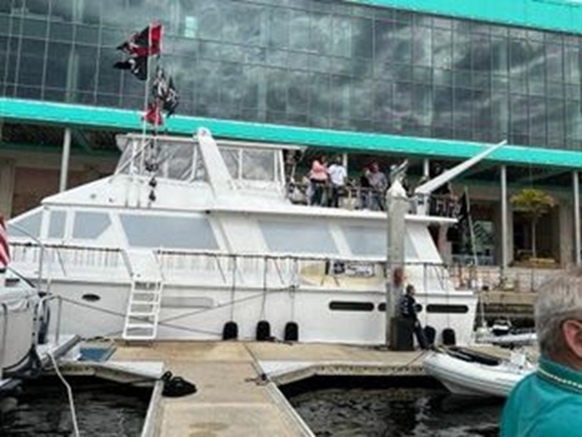 https://arconyachts.ams3.digitaloceanspaces.com/101209/conversions/large_3973479-optimize.jpg