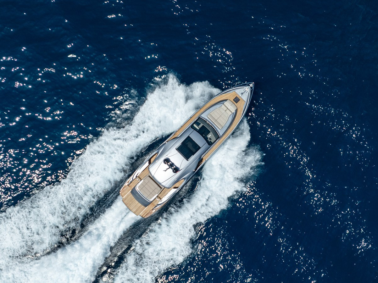 https://arconyachts.ams3.digitaloceanspaces.com/101269/conversions/large_4698520-optimize.jpg