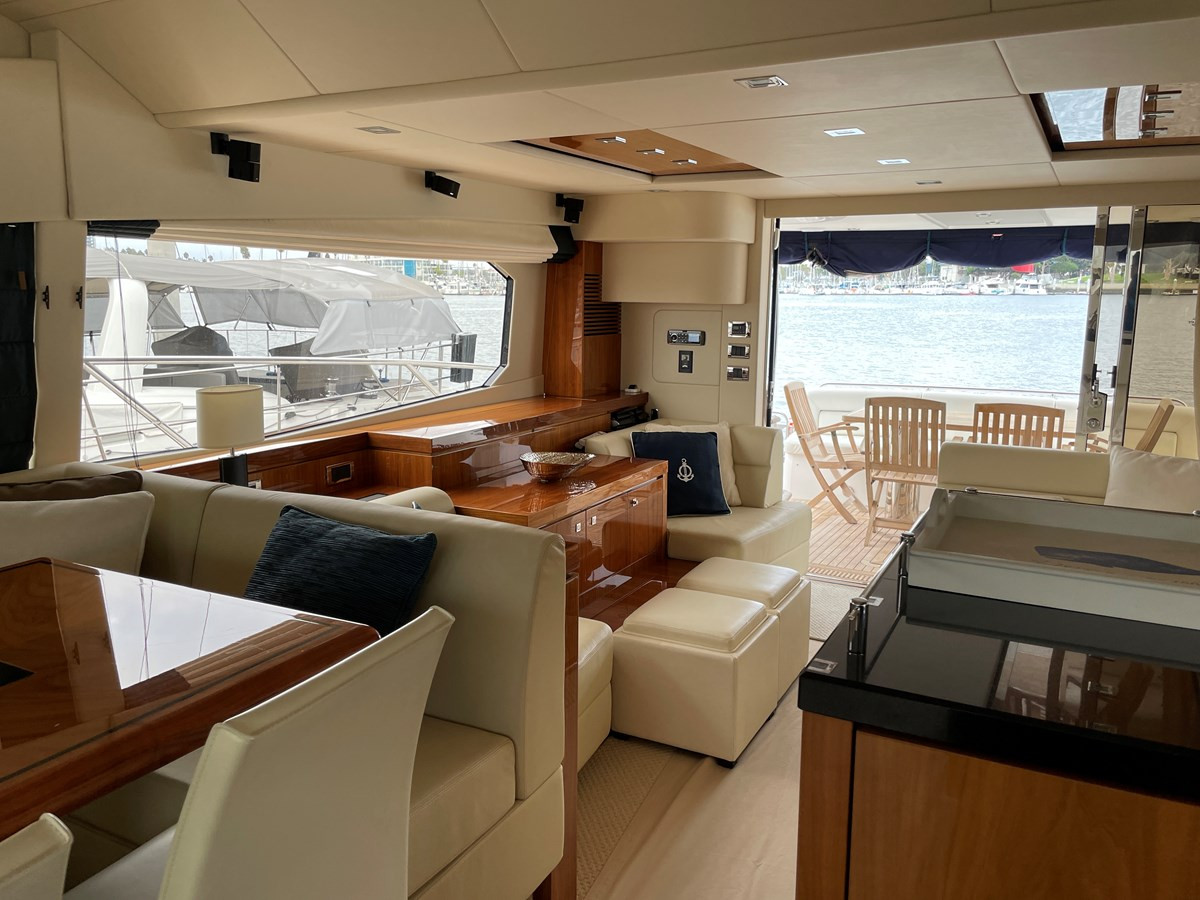 https://arconyachts.ams3.digitaloceanspaces.com/101409/conversions/large_3501483-optimize.jpg