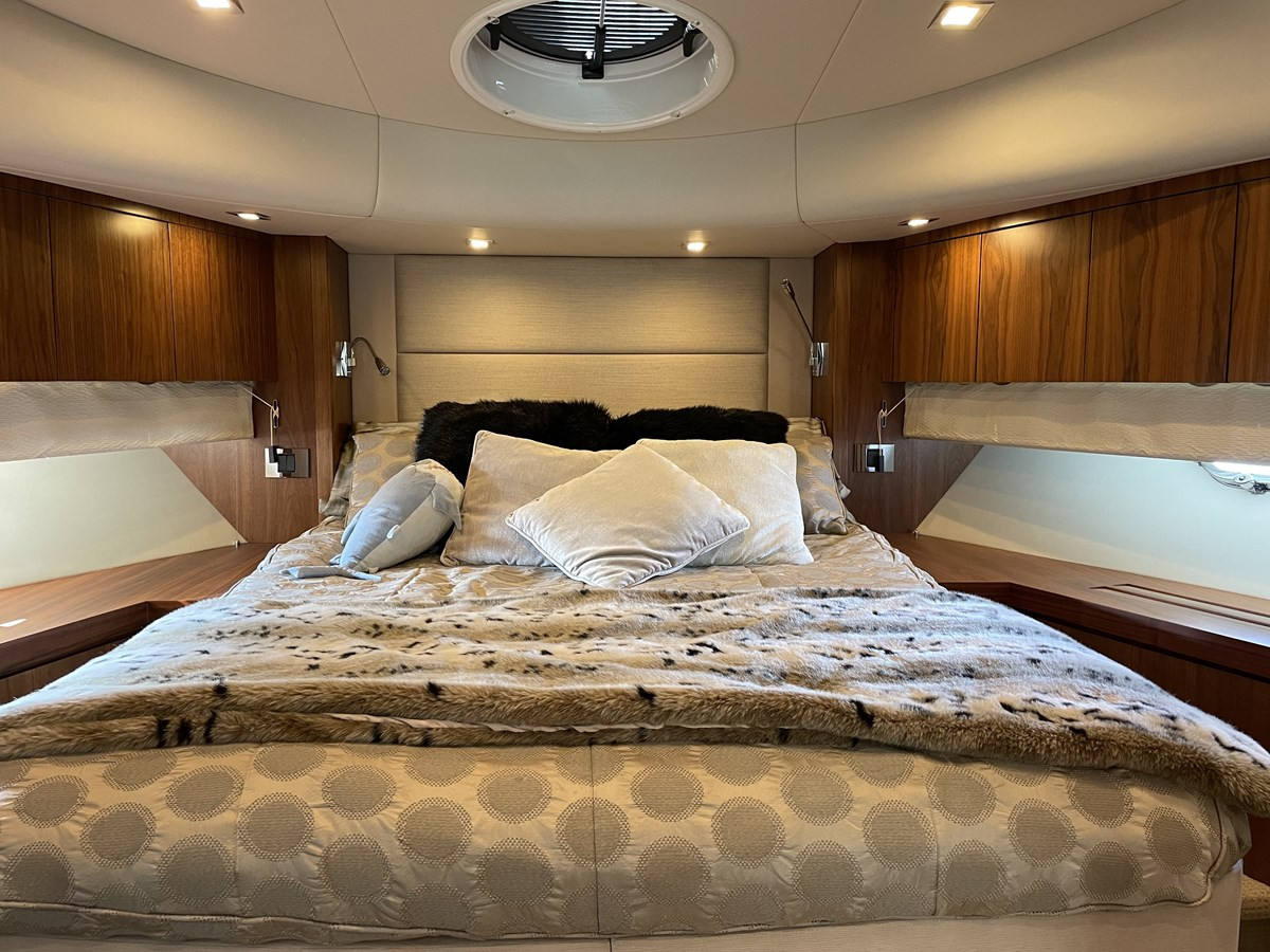 https://arconyachts.ams3.digitaloceanspaces.com/101507/conversions/large_3503520-optimize.jpg