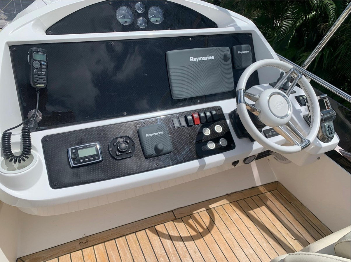https://arconyachts.ams3.digitaloceanspaces.com/101544/conversions/large_3503533-optimize.jpg