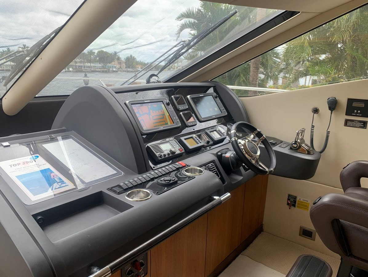 https://arconyachts.ams3.digitaloceanspaces.com/101558/conversions/large_3503539-optimize.jpg
