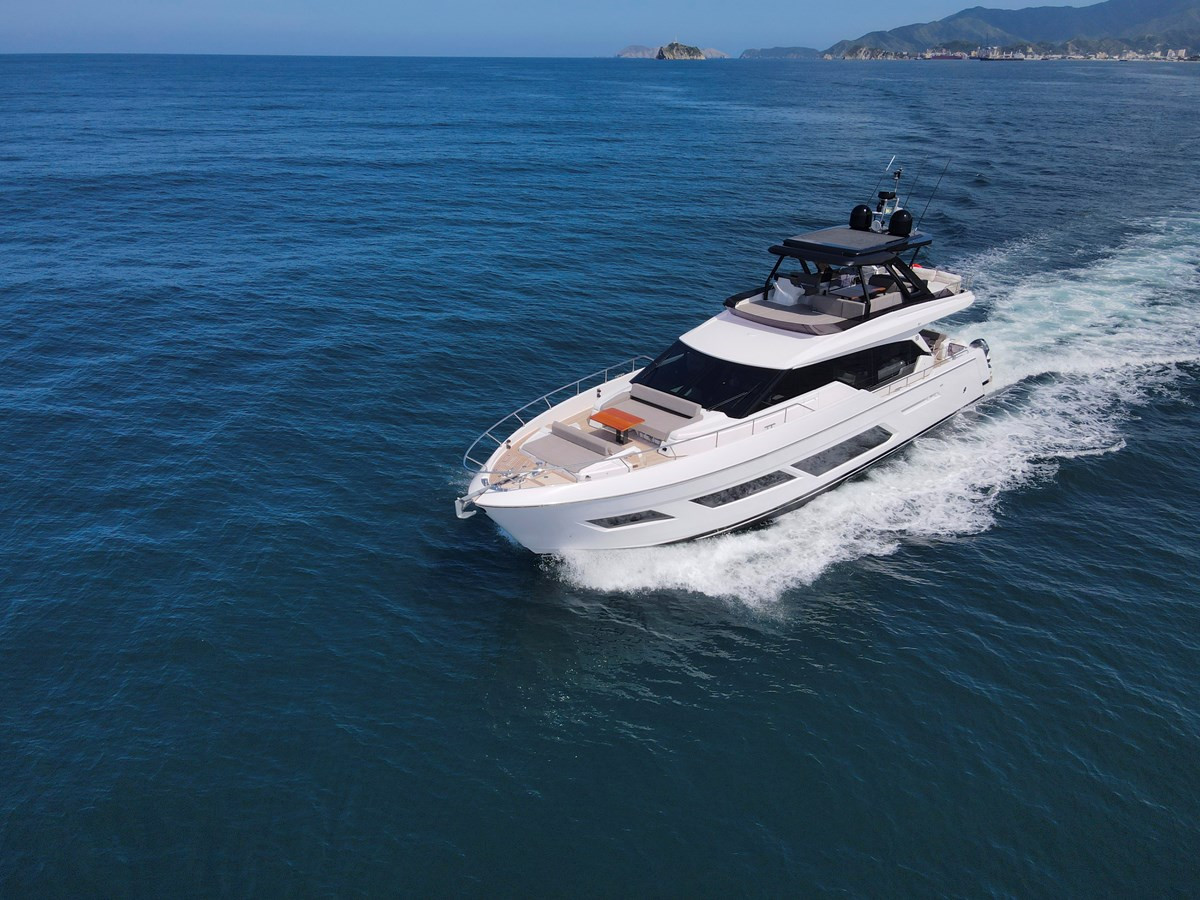 https://arconyachts.ams3.digitaloceanspaces.com/101604/conversions/large_4071101-optimize.jpg