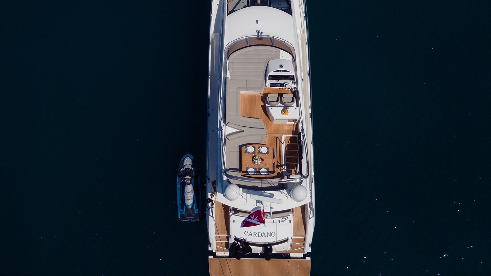 https://arconyachts.ams3.digitaloceanspaces.com/101769/conversions/large_4018471-optimize.jpg