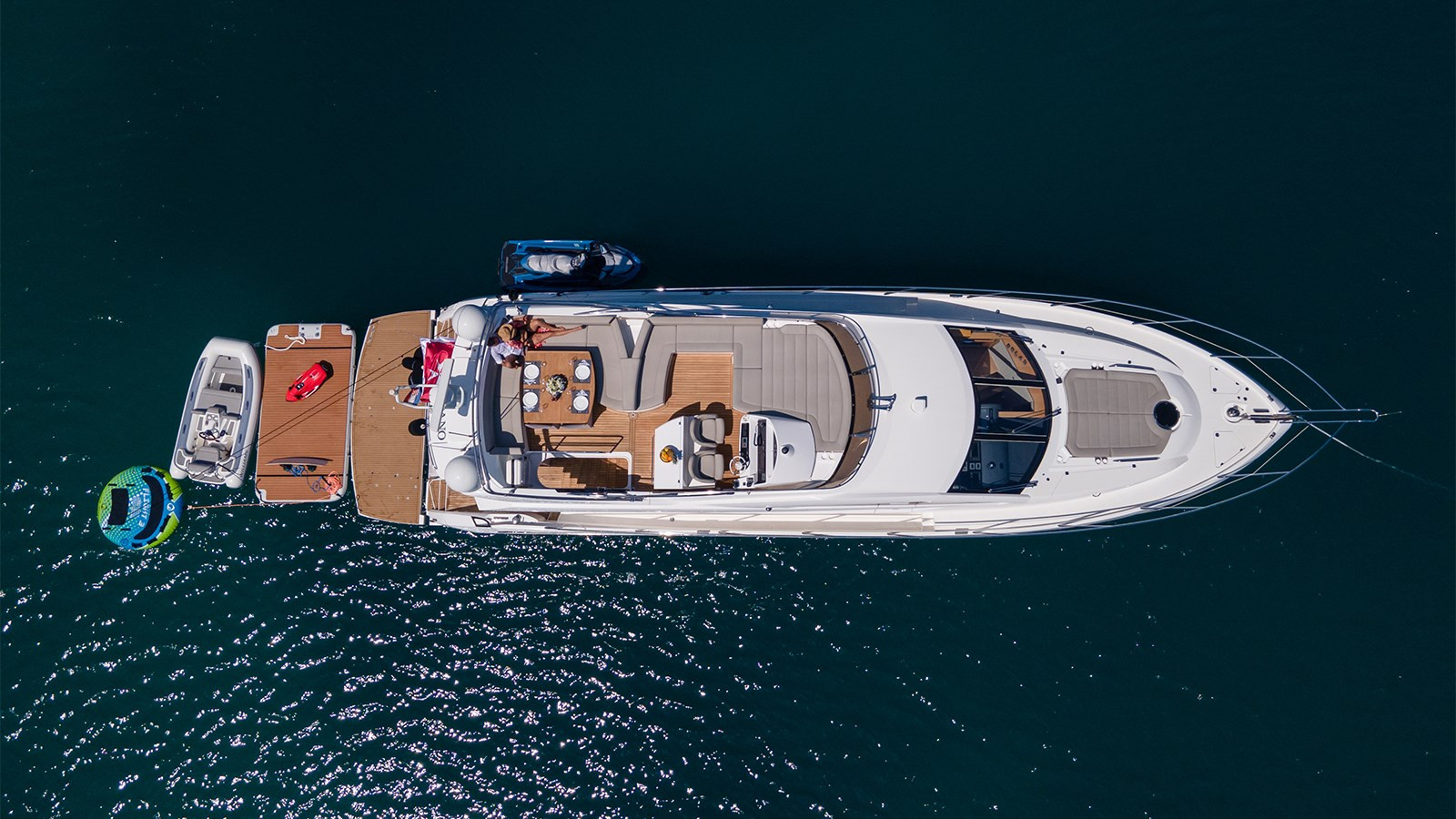 https://arconyachts.ams3.digitaloceanspaces.com/101772/conversions/large_4018479-optimize.jpg