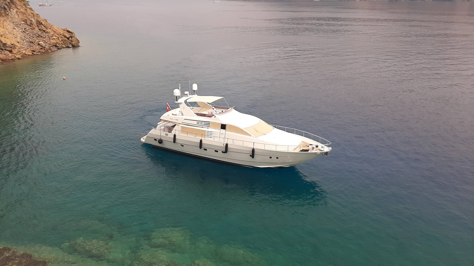 https://arconyachts.ams3.digitaloceanspaces.com/101947/conversions/large_4596970-optimize.jpg