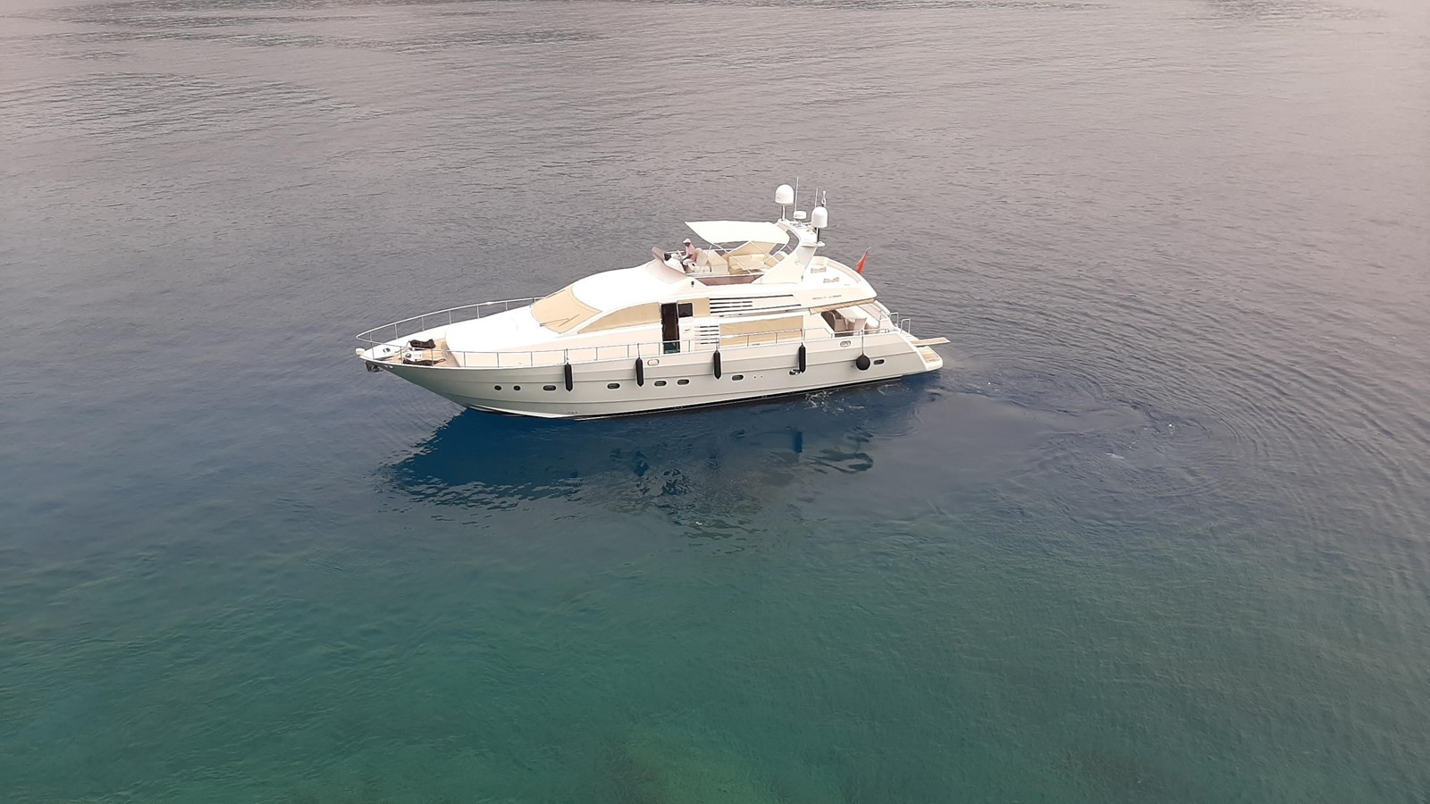 https://arconyachts.ams3.digitaloceanspaces.com/101973/conversions/large_4596979-optimize.jpg