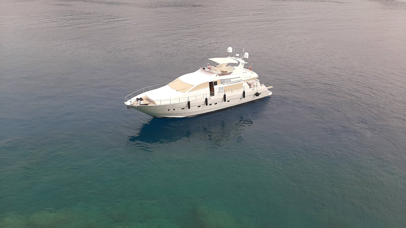 https://arconyachts.ams3.digitaloceanspaces.com/101976/conversions/large_4596980-optimize.jpg