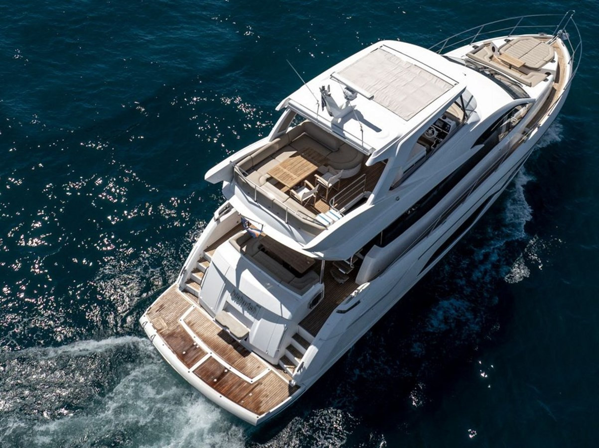 https://arconyachts.ams3.digitaloceanspaces.com/102099/conversions/large_4770207-optimize.jpg
