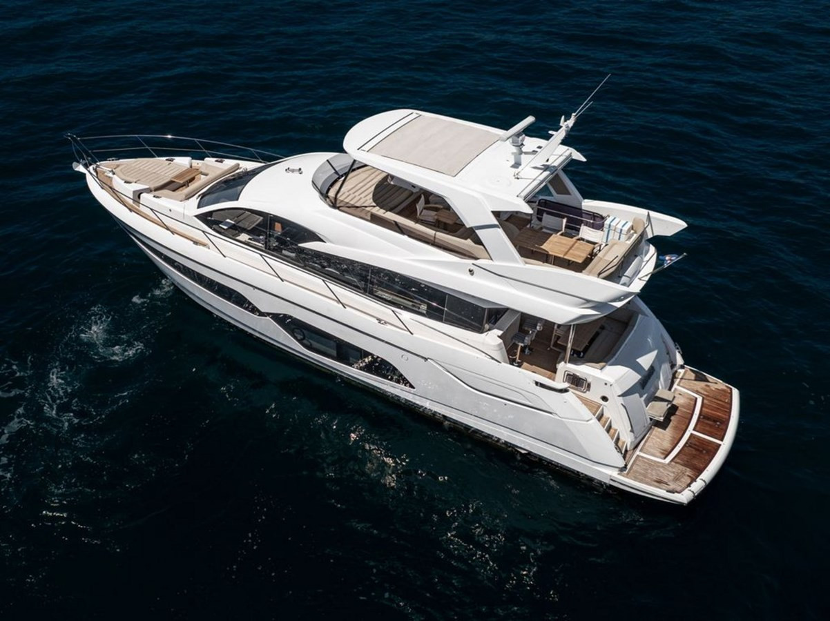 https://arconyachts.ams3.digitaloceanspaces.com/102101/conversions/large_4770211-optimize.jpg