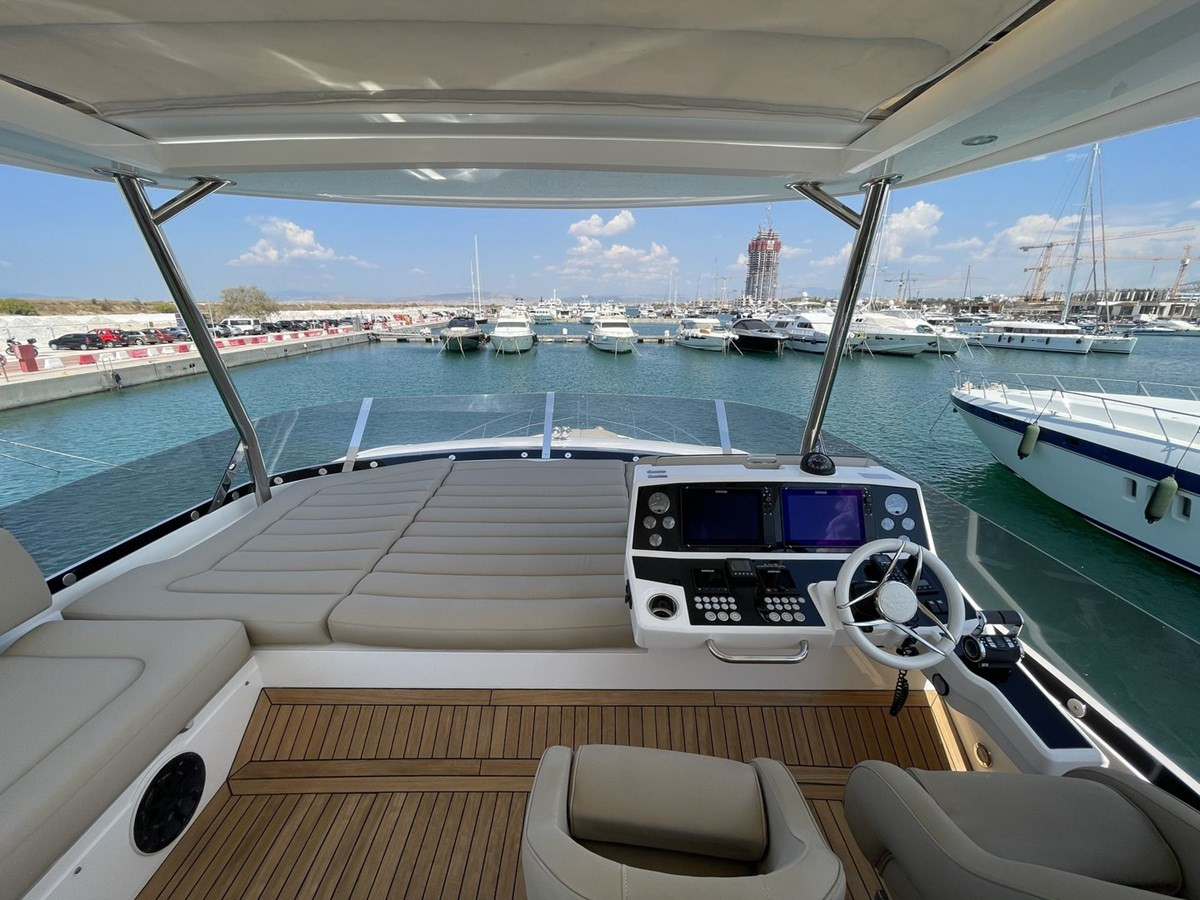 https://arconyachts.ams3.digitaloceanspaces.com/102123/conversions/large_4744158-optimize.jpg