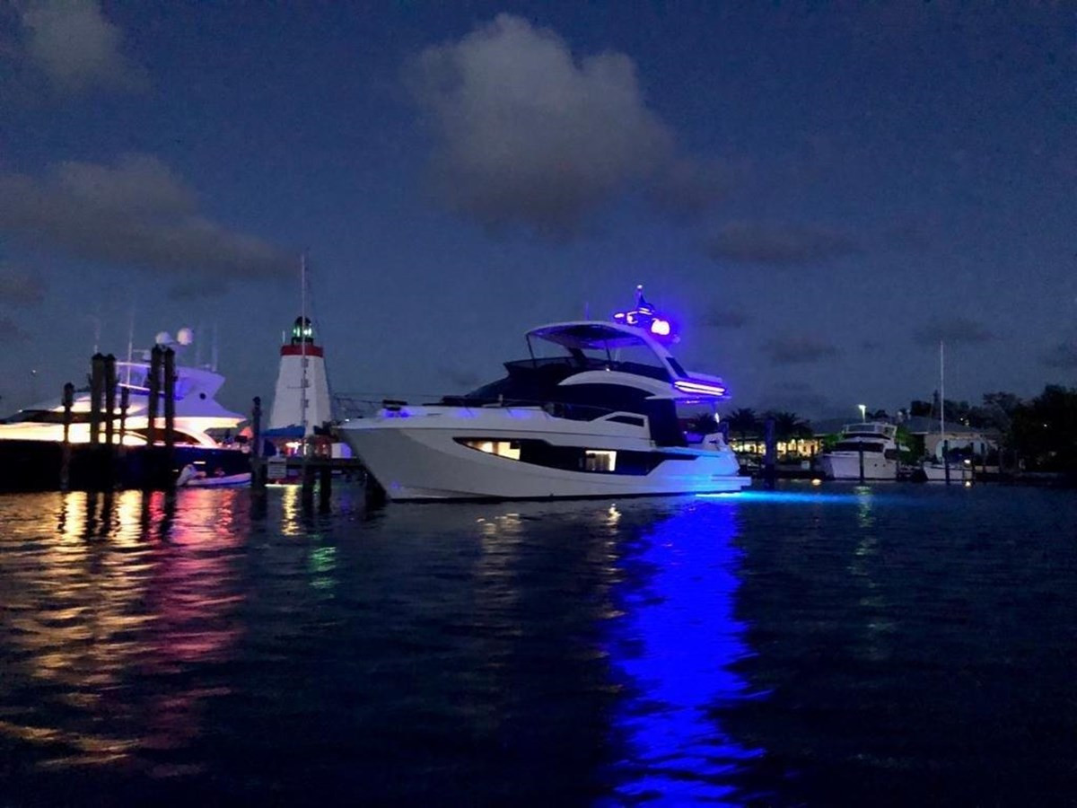 https://arconyachts.ams3.digitaloceanspaces.com/102128/conversions/large_3798206-optimize.jpg
