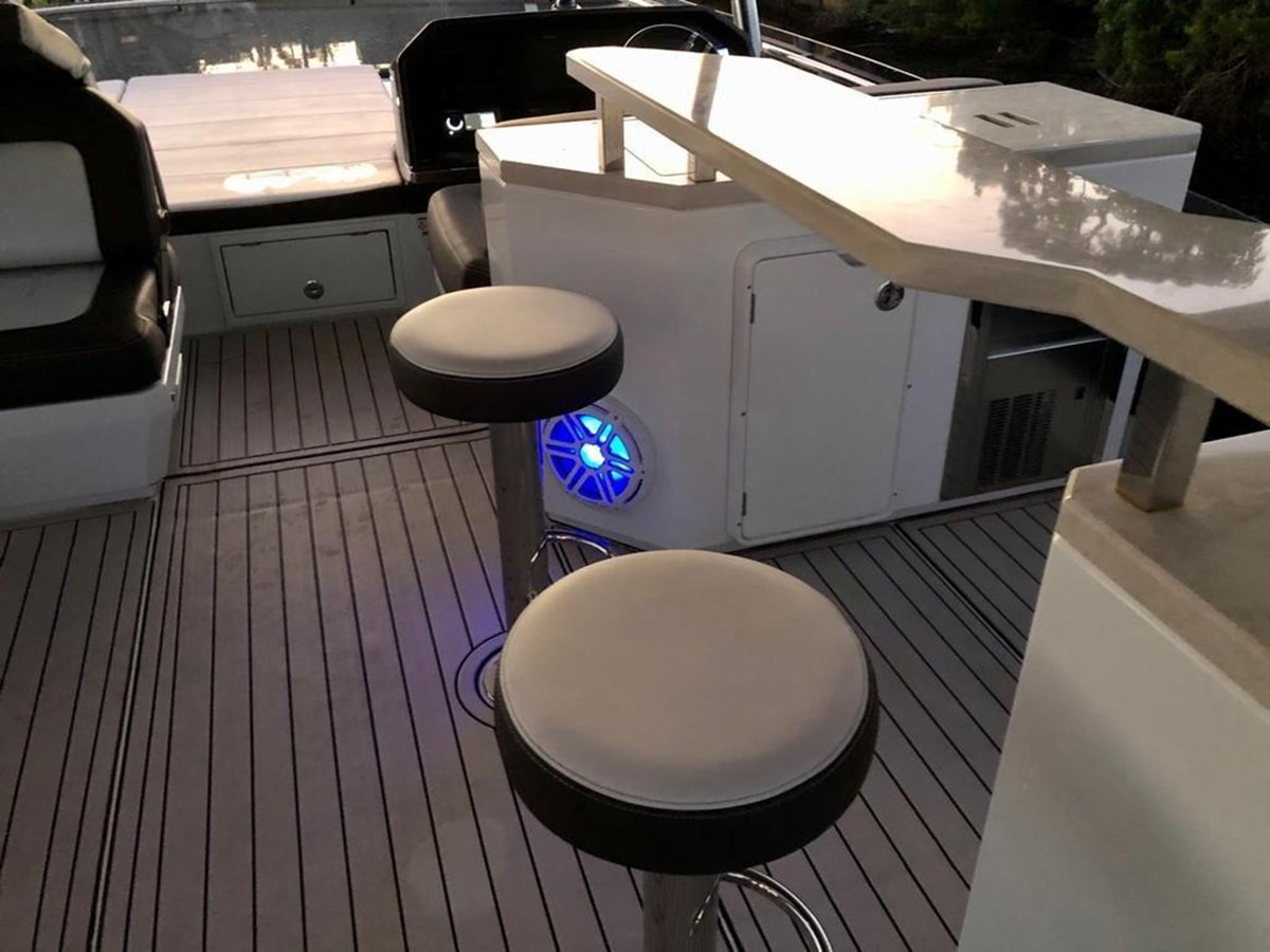 https://arconyachts.ams3.digitaloceanspaces.com/102145/conversions/large_3798212-optimize.jpg