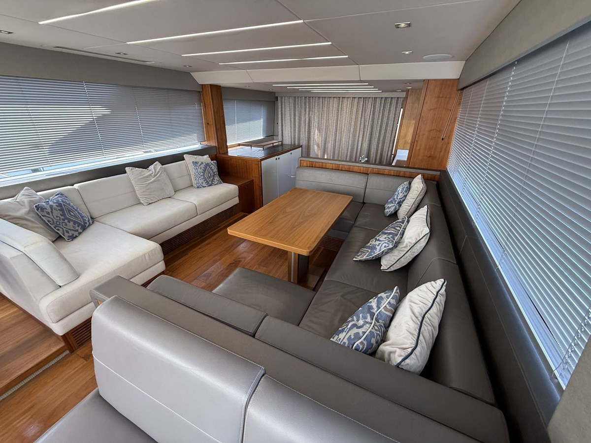 https://arconyachts.ams3.digitaloceanspaces.com/102147/conversions/large_4744167-optimize.jpg