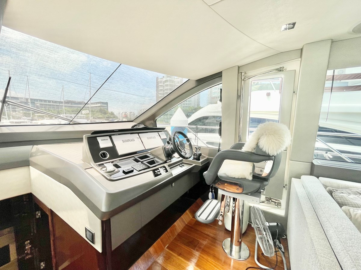 https://arconyachts.ams3.digitaloceanspaces.com/102268/conversions/large_3881307-optimize.jpg