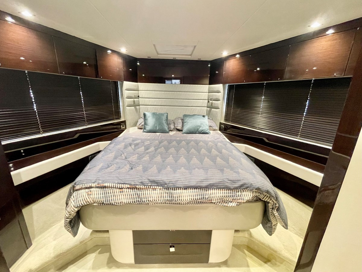 https://arconyachts.ams3.digitaloceanspaces.com/102273/conversions/large_3881280-optimize.jpg