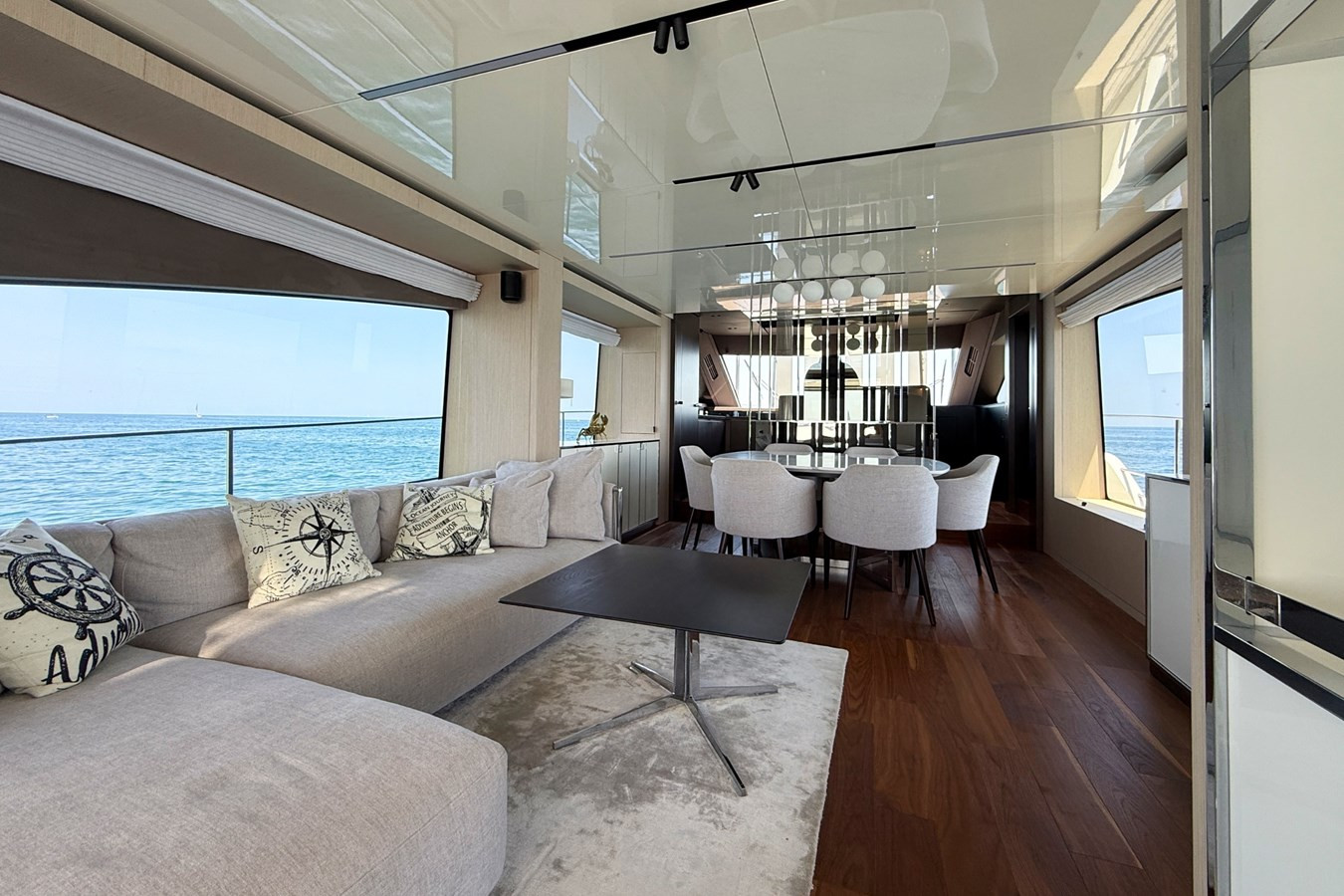 https://arconyachts.ams3.digitaloceanspaces.com/102314/conversions/large_4686703-optimize.jpg