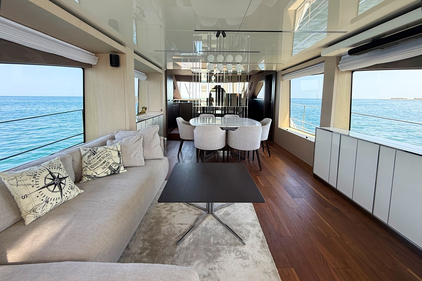 https://arconyachts.ams3.digitaloceanspaces.com/102317/conversions/large_4686705-optimize.jpg