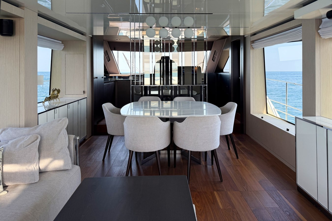 https://arconyachts.ams3.digitaloceanspaces.com/102319/conversions/large_4686708-optimize.jpg