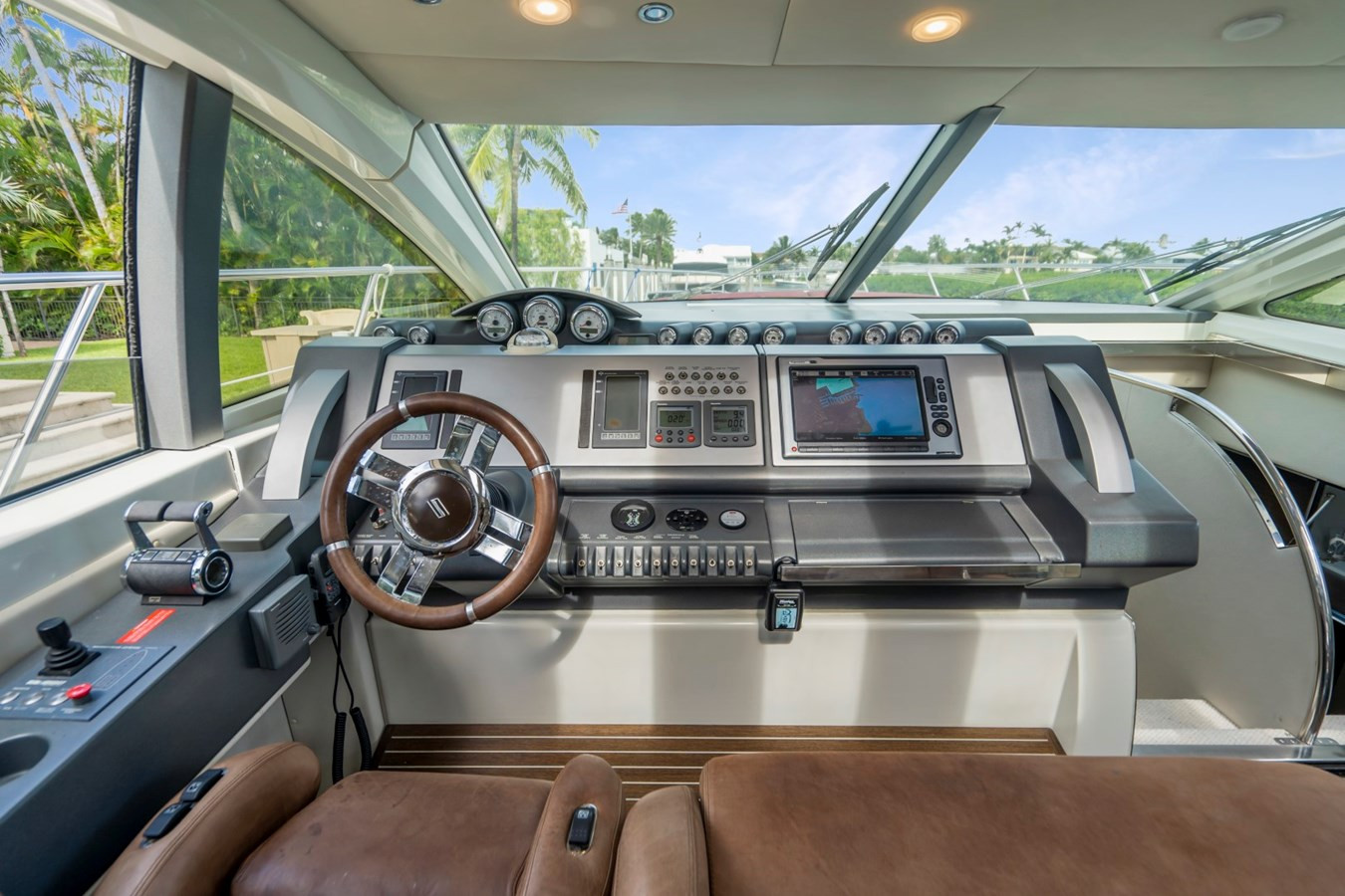 https://arconyachts.ams3.digitaloceanspaces.com/102552/conversions/large_3110086-optimize.jpg