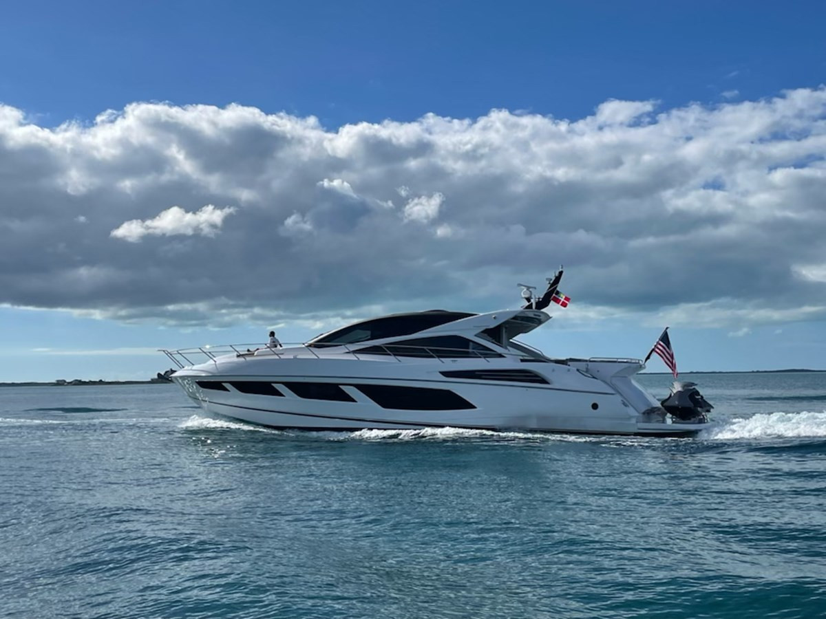 https://arconyachts.ams3.digitaloceanspaces.com/102686/conversions/large_3645407-optimize.jpg