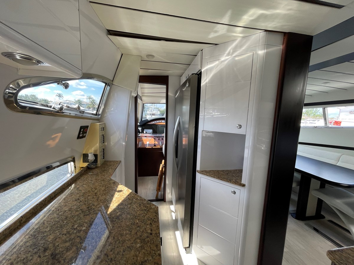https://arconyachts.ams3.digitaloceanspaces.com/102702/conversions/large_3348069-optimize.jpg
