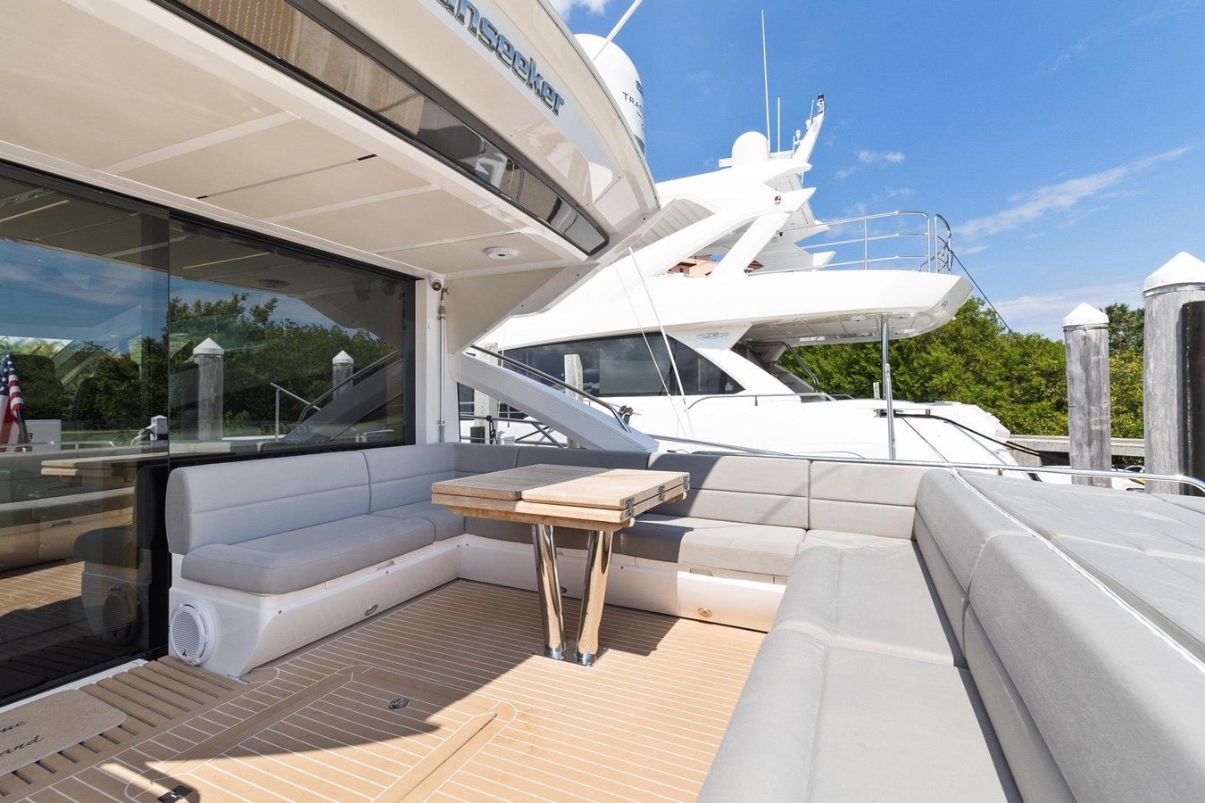 https://arconyachts.ams3.digitaloceanspaces.com/102715/conversions/large_3645417-optimize.jpg