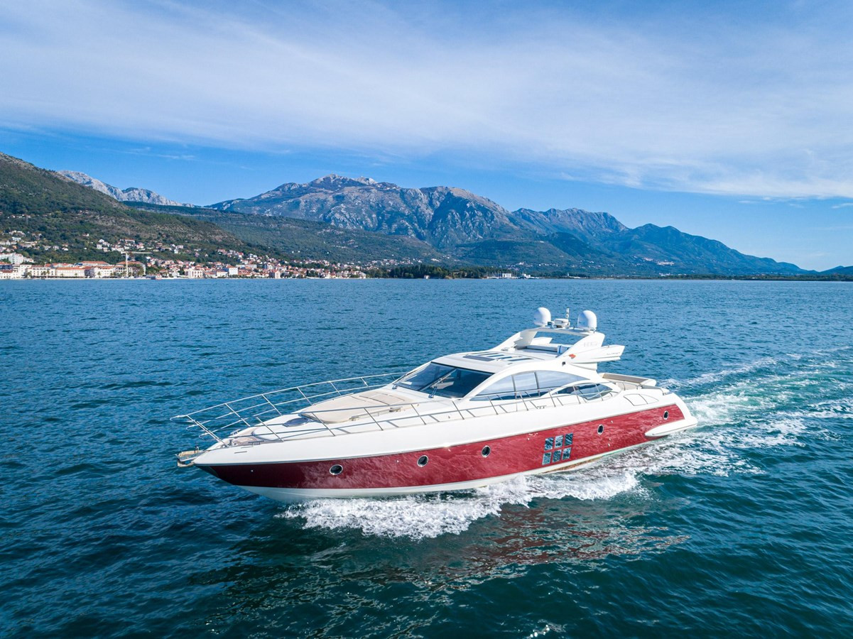 https://arconyachts.ams3.digitaloceanspaces.com/102829/conversions/large_4127203-optimize.jpg
