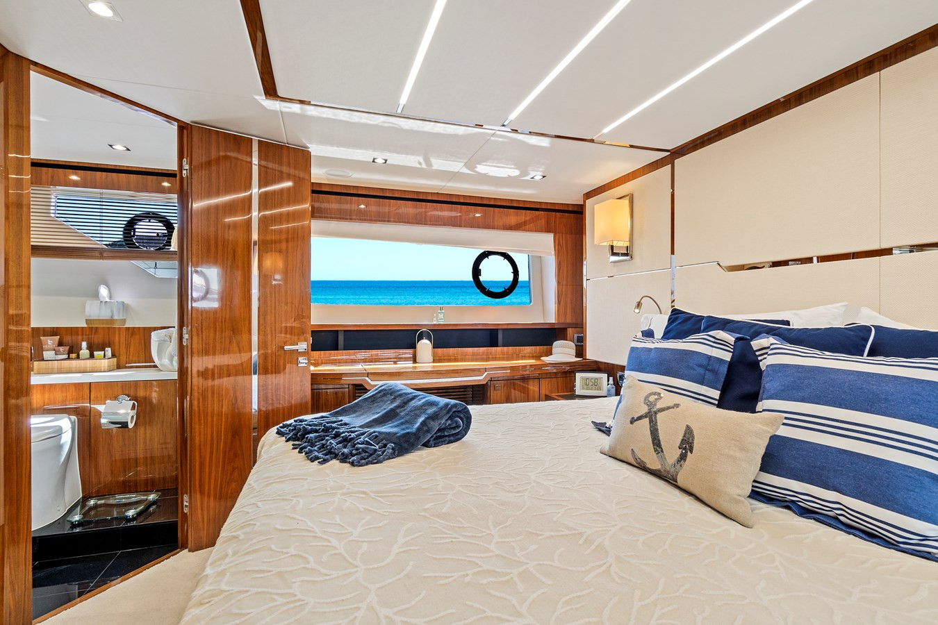 https://arconyachts.ams3.digitaloceanspaces.com/103090/conversions/large_4178501-optimize.jpg