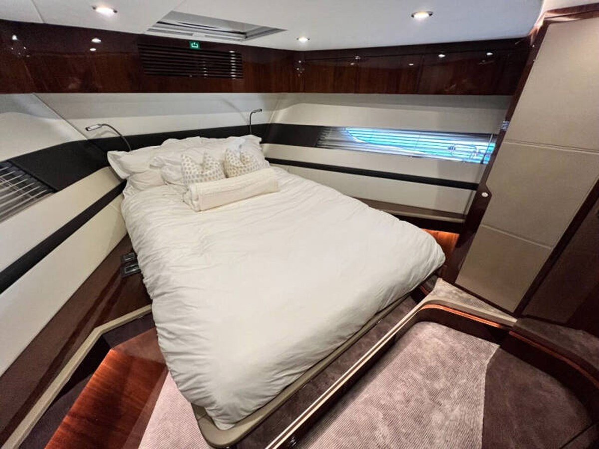 https://arconyachts.ams3.digitaloceanspaces.com/103179/conversions/large_4384819-optimize.jpg