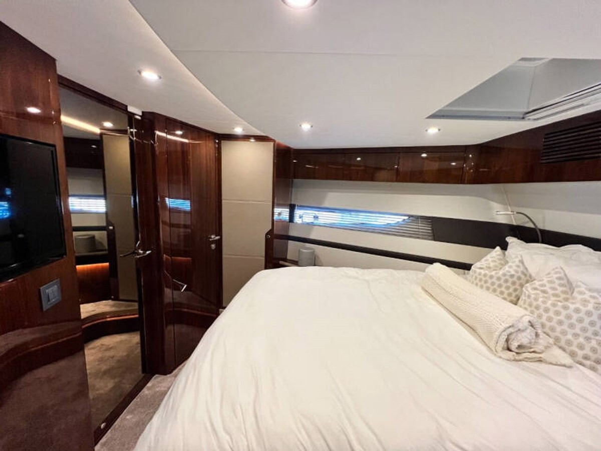 https://arconyachts.ams3.digitaloceanspaces.com/103185/conversions/large_4384821-optimize.jpg