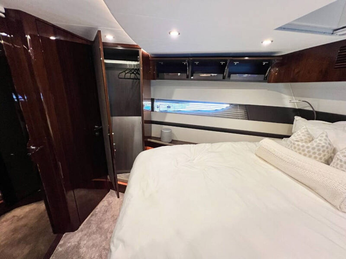 https://arconyachts.ams3.digitaloceanspaces.com/103188/conversions/large_4384822-optimize.jpg